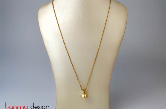 18k Golden  necklace with South Sea Pearl